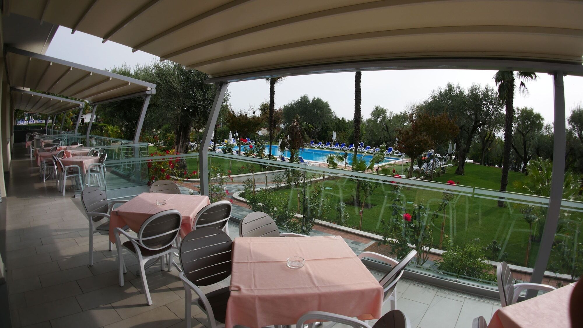 Front Lake Hotel Villa Paradiso Suite Moniga del Garda Exterior foto